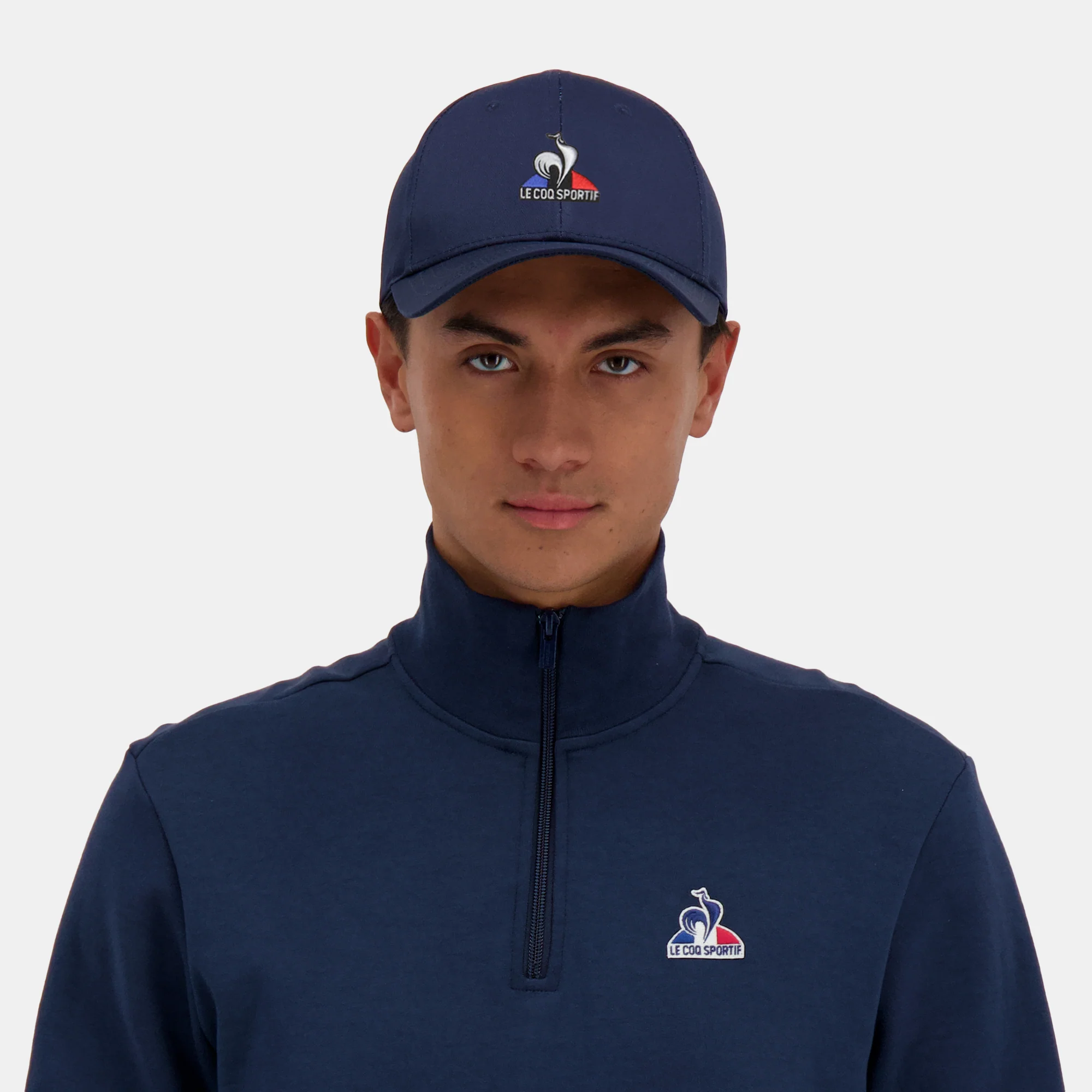 Casquette Essentiel avec badge brodé - Image 5