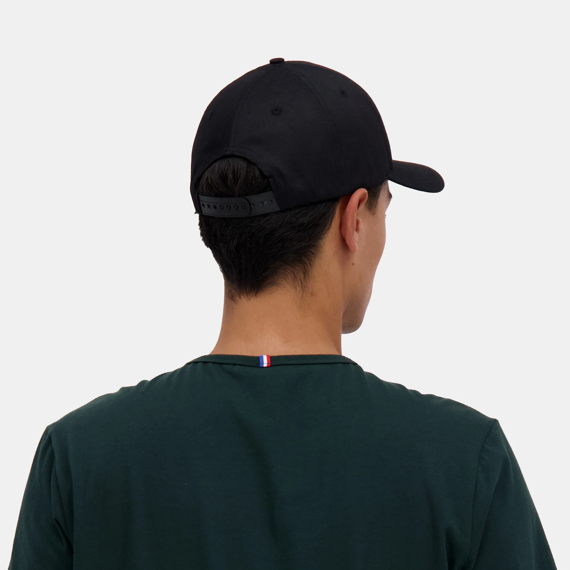 Casquette Essentiel avec badge brodé - Image 6