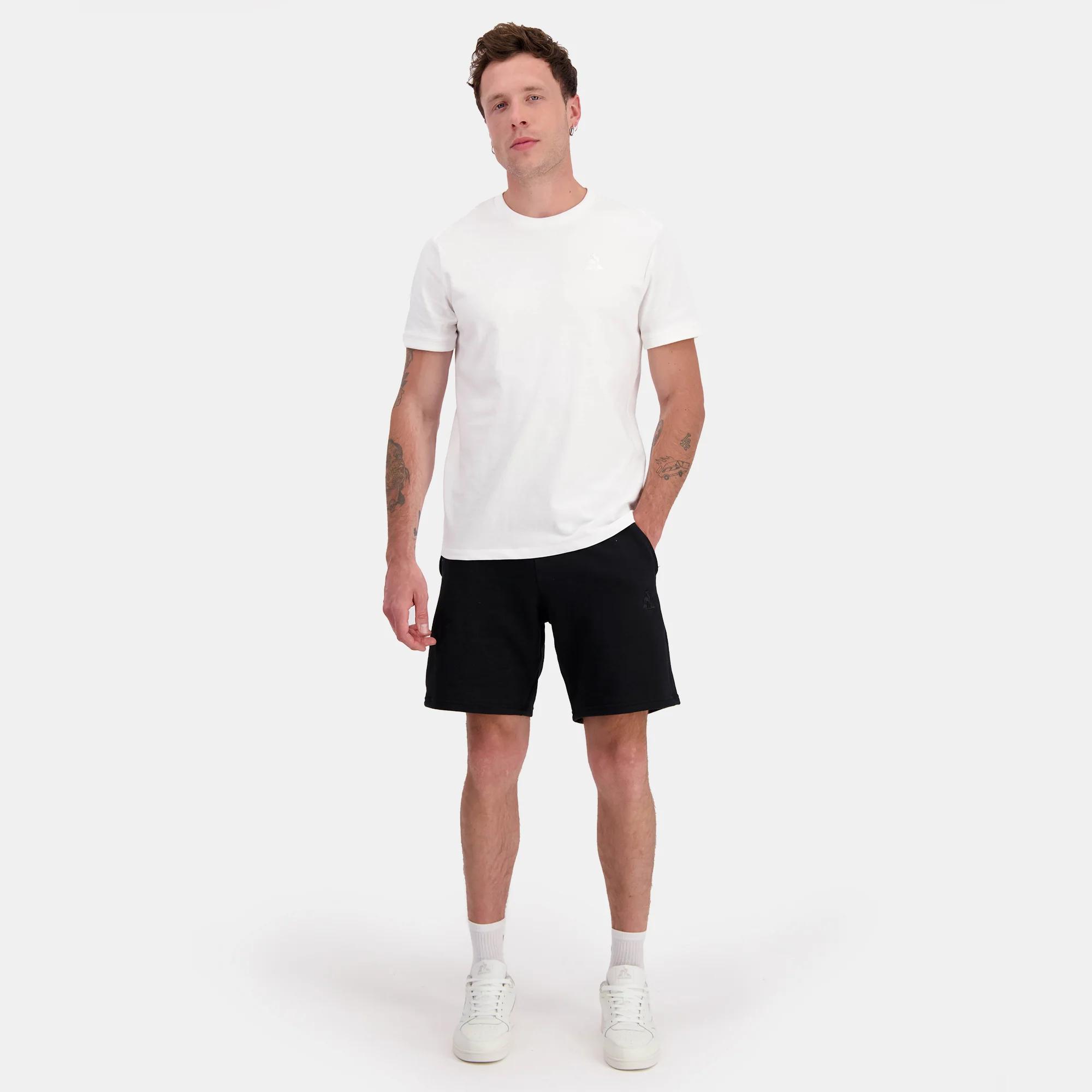 Short Essentiel en molleton avec badge logo brodé ton sur ton - Image 6