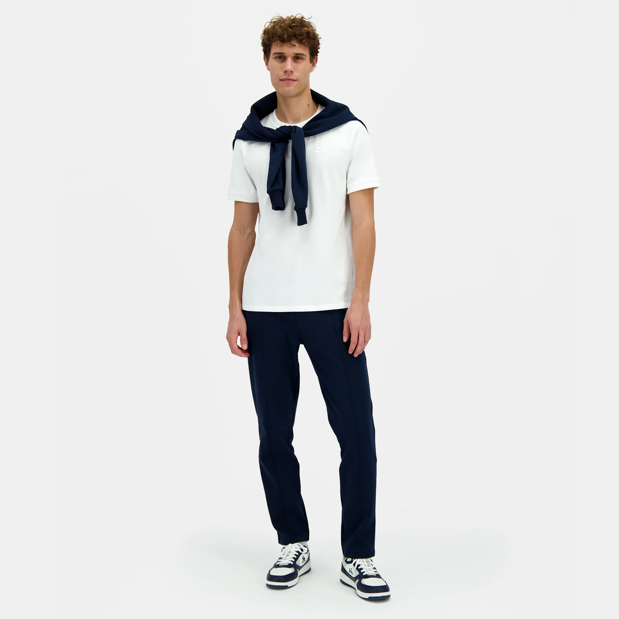 T-shirt Essentiel en jersey de coton avec logo brodé ton sur ton - Image 7